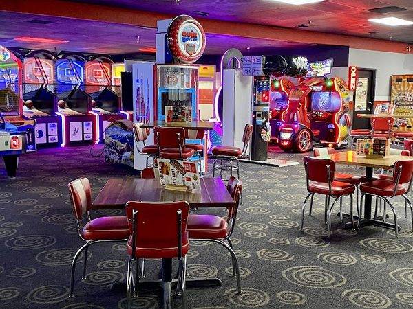 AMF Spare Time Lanes